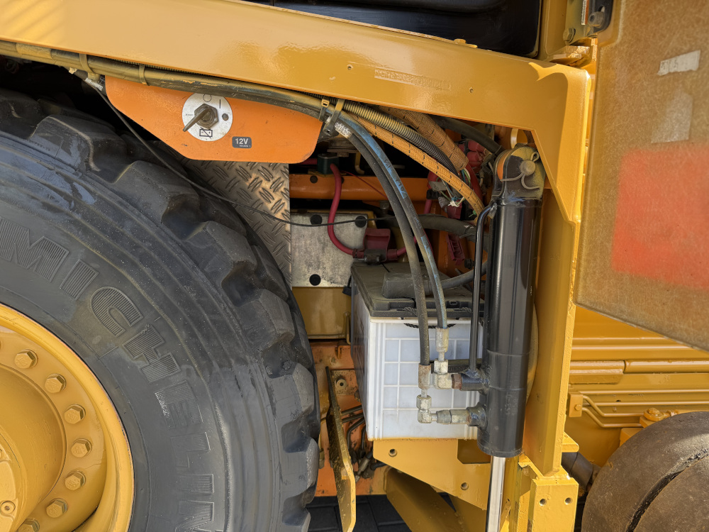 Usato 2018 Caterpillar AP 300F