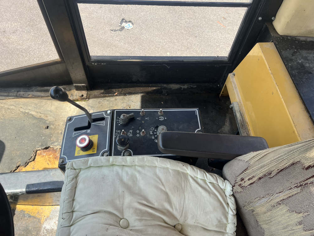 Usato 2002 Caterpillar PS 300B