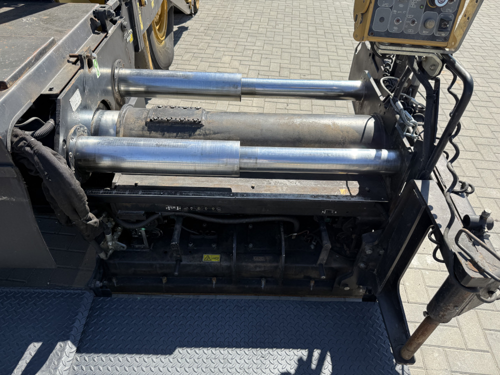 Usato 2010 Caterpillar AP 600D