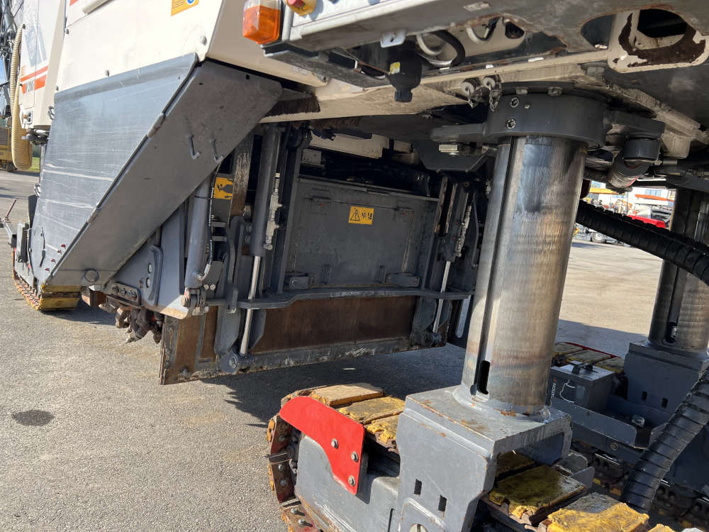 Usato 2014 Wirtgen W 200i -081-