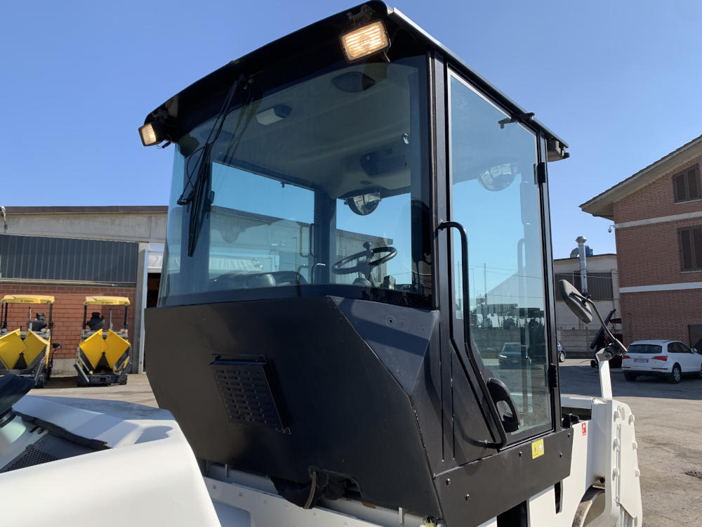 Usato 2005 Caterpillar CB 434D