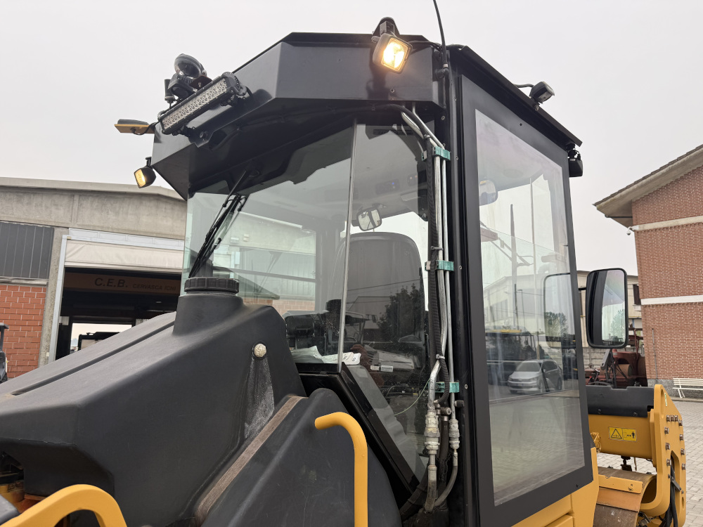 Usato 2014 Caterpillar CD 54B