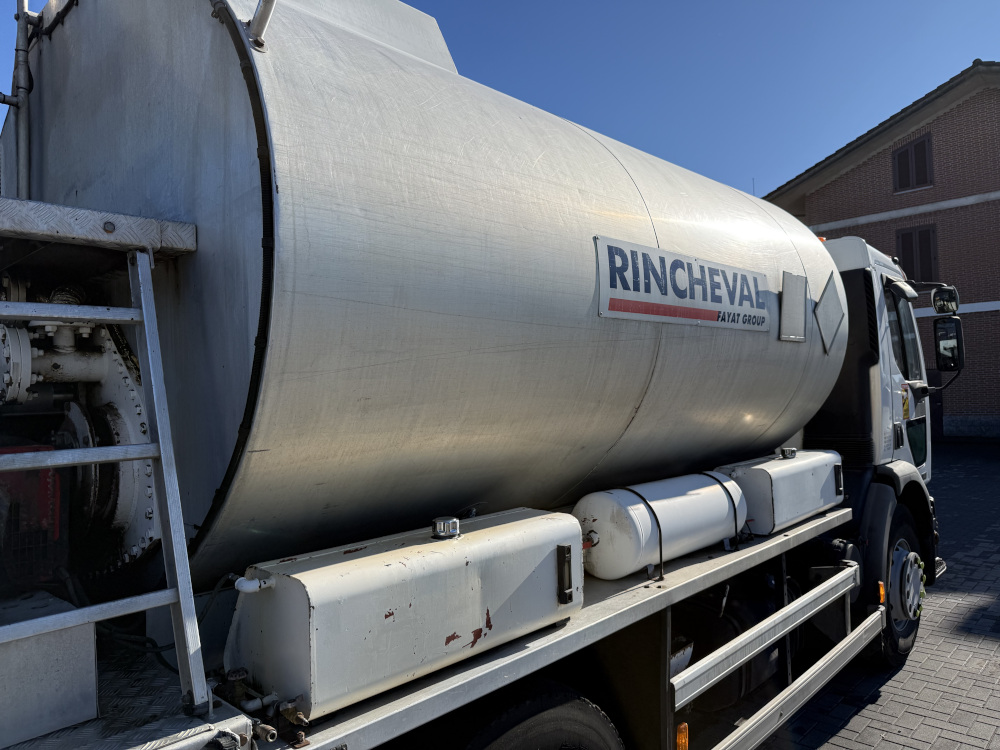 Usato 2005 Renault / Rincheval Premium 320 Dci / EPA