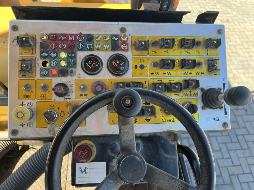 Usato 2012 Caterpillar AP 300