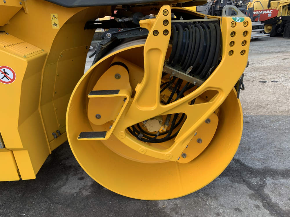 Usato 2010 Bomag BW 174 AP-4 AM