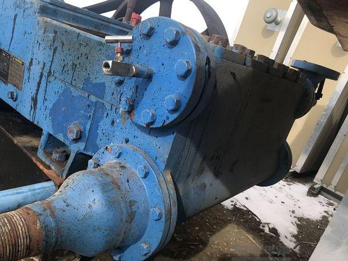 Used NATIONAL OILWELL 300Q-5L QUINTUPLEX PUMP