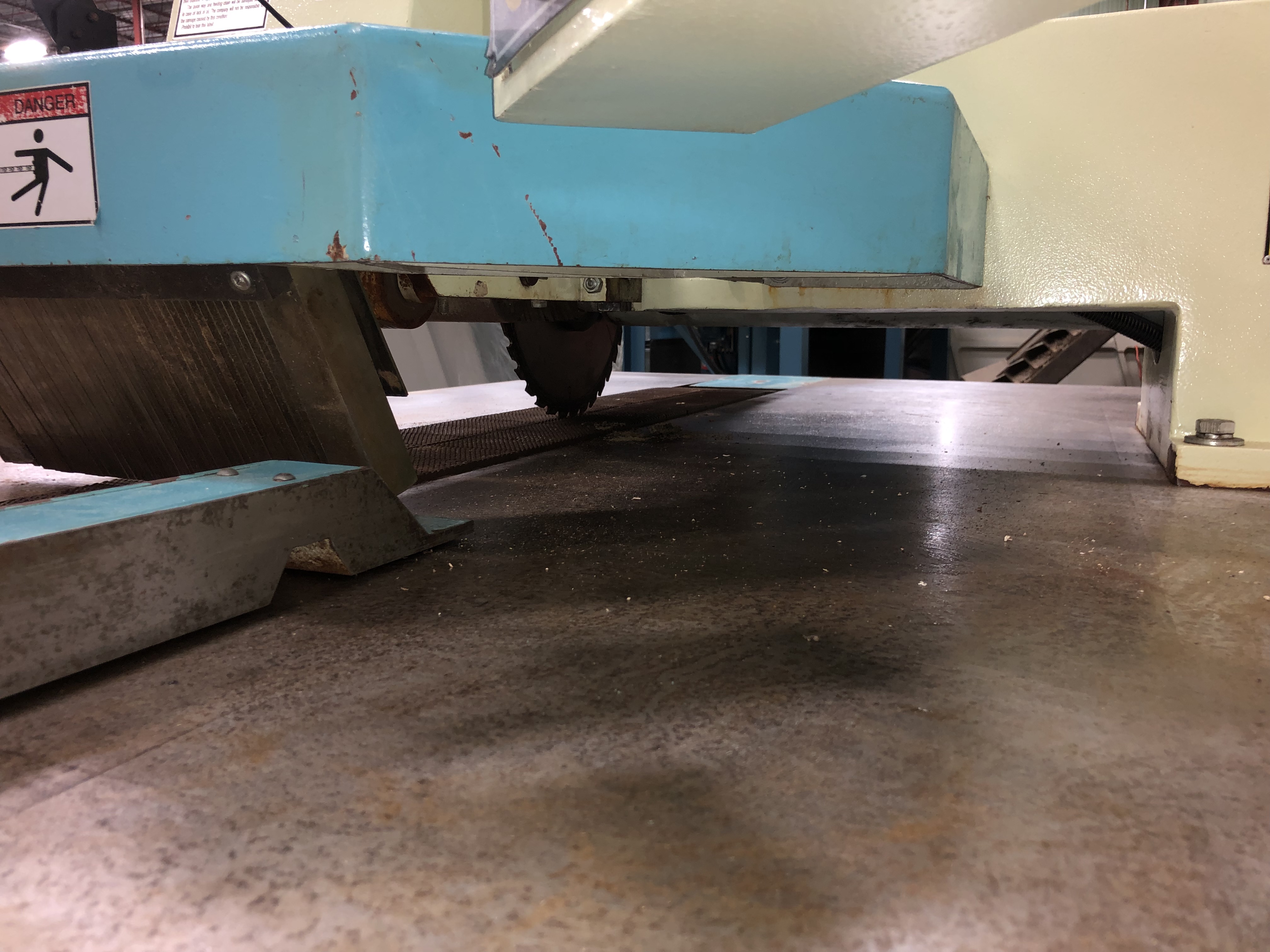 Used 2010 Silver SRS -610A