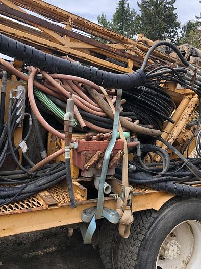 Used HB19368 Atlas Copco CS1500 on Truck model year 1999