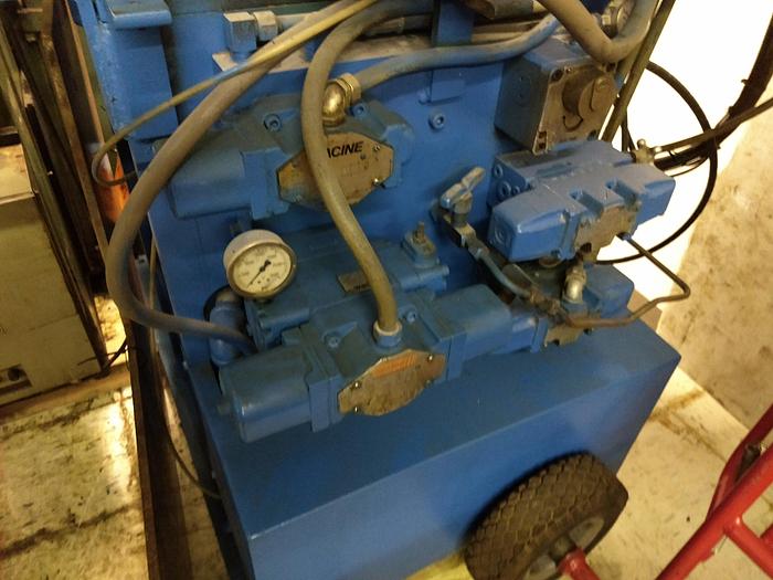 Used JAHNKE 12 TON WAX PRESS