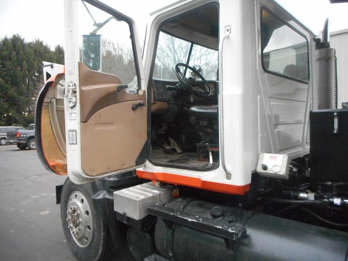 Used 2004 Mack Granite CV-713- Stock #: 4780B