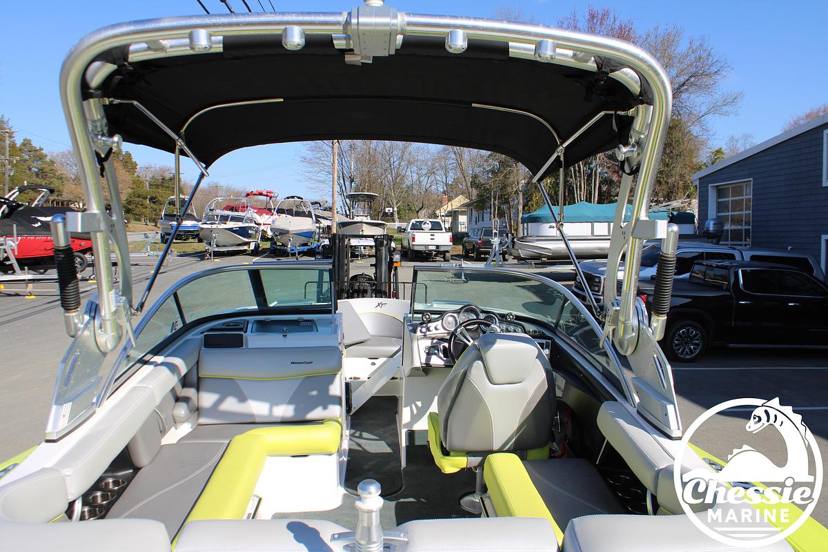 Used 2017 MasterCraft XT21