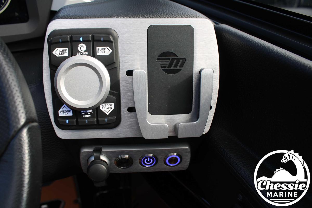 Used 2023 Malibu Wakesetter 26 LSV