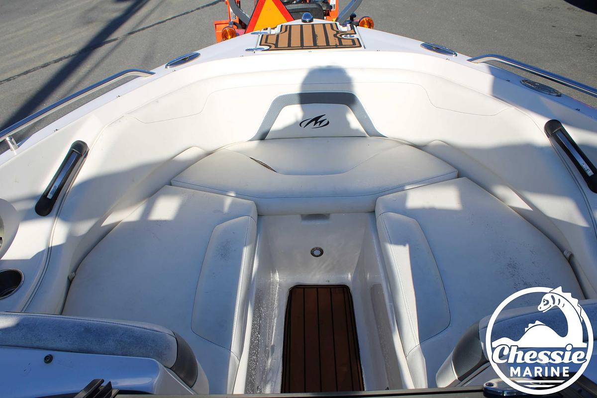 Used 2013 Monterey 224 FSX