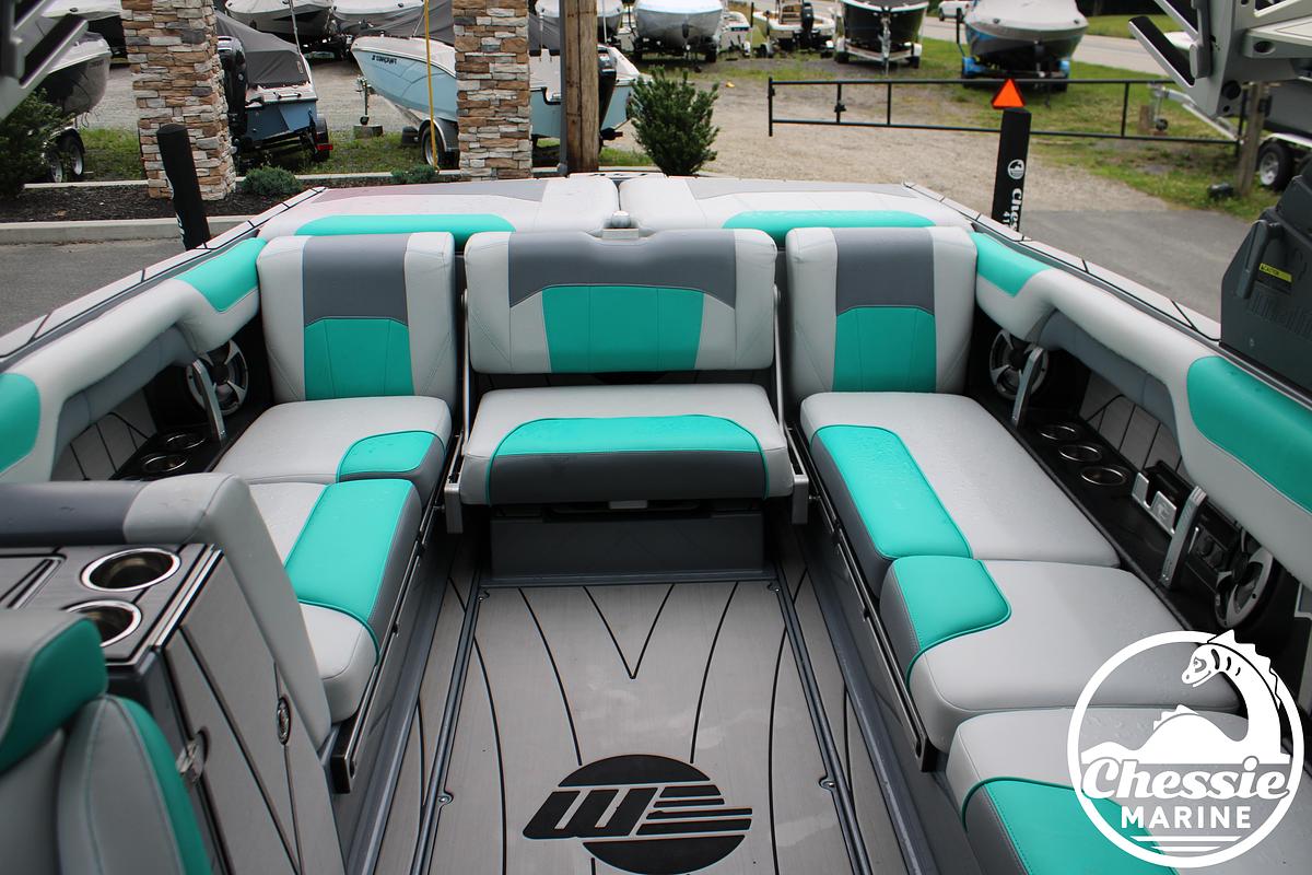 Used 2020 Malibu Wakesetter 25 LSV