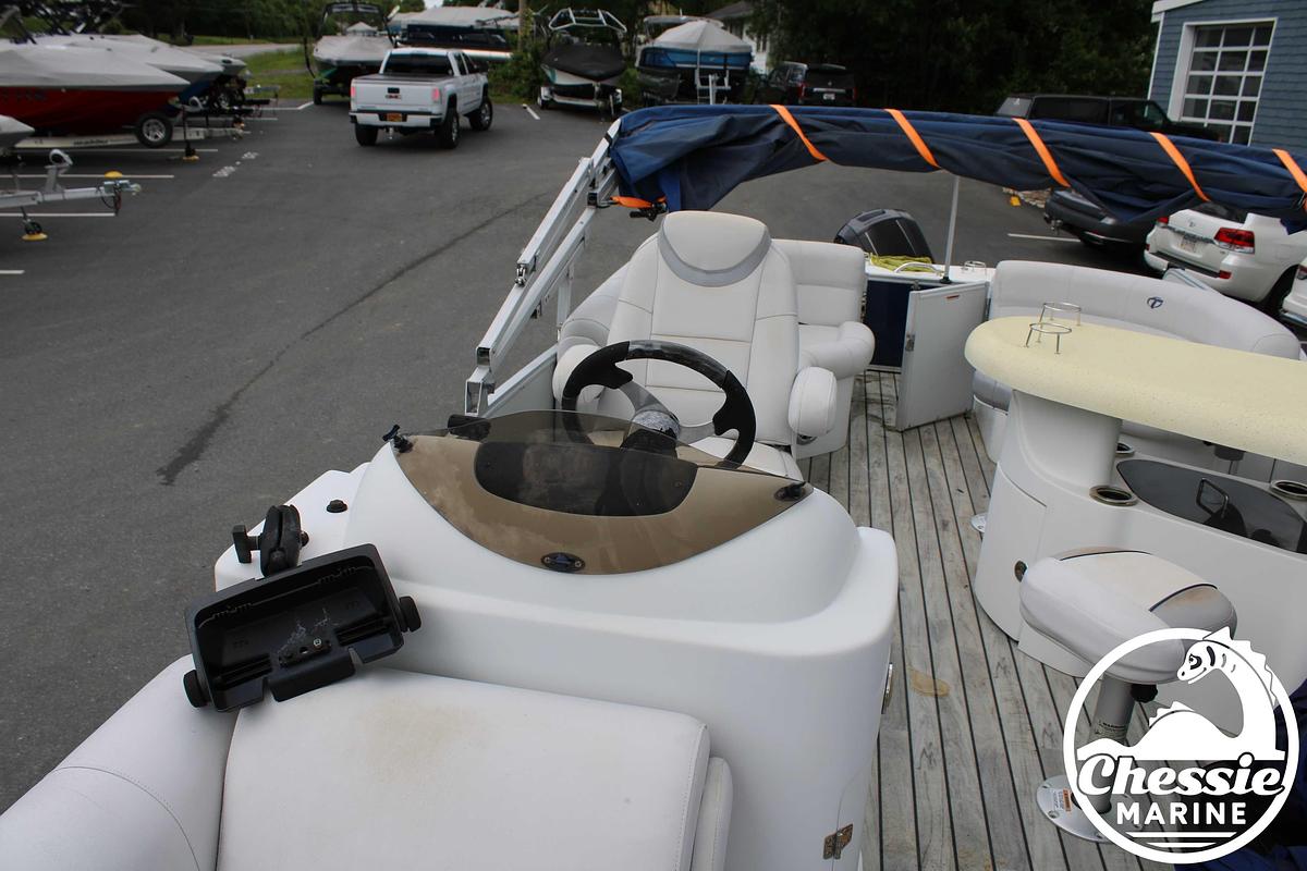 Used 2015 Tahoe Cascade Entertainer Pontoon 2585
