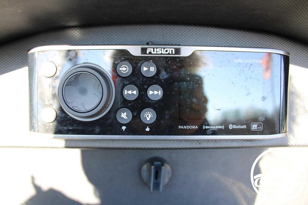 Used 2013 Monterey 224 FSX