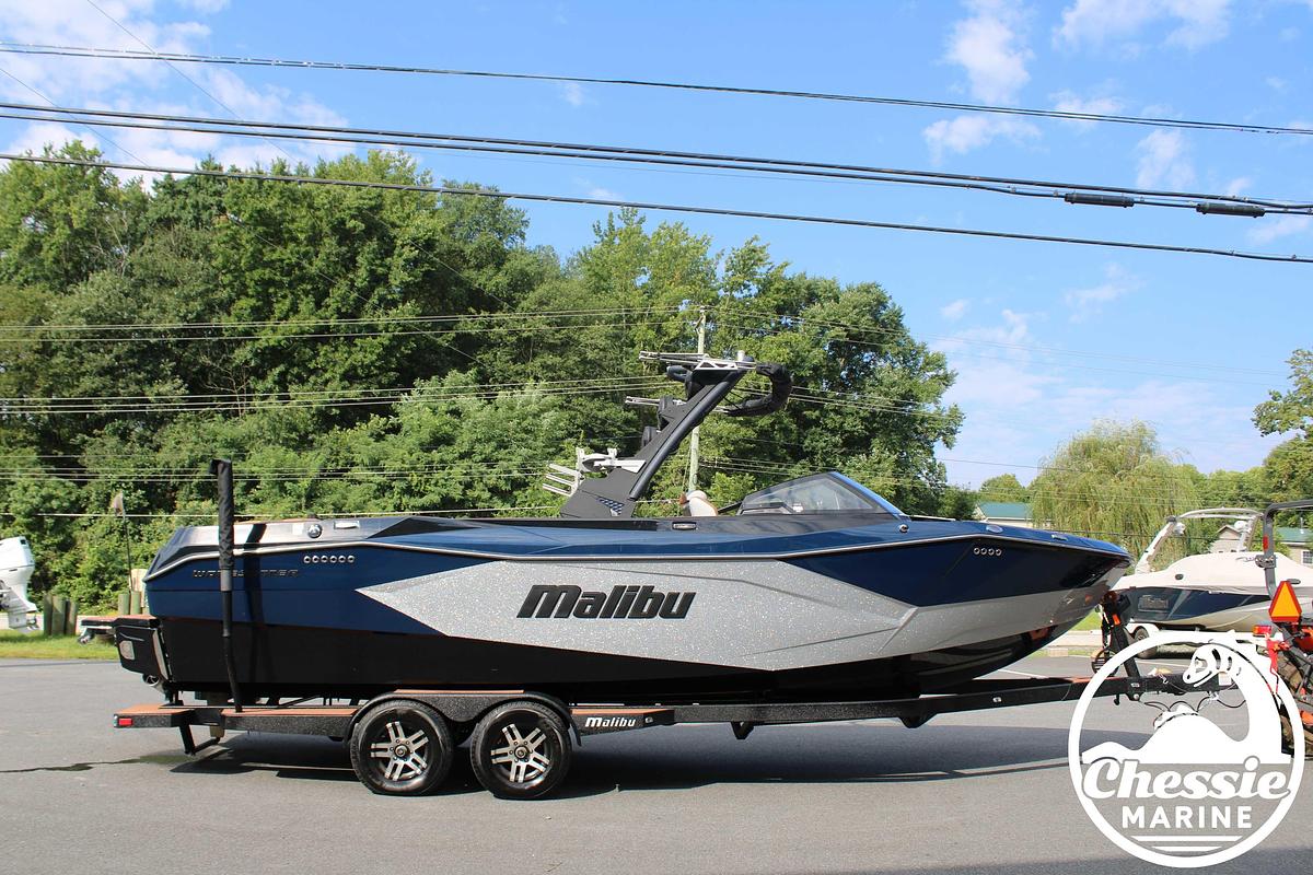 Used 2023 Malibu Wakesetter 26 LSV