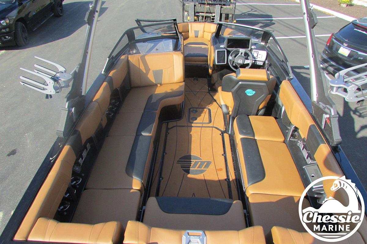 Used 2022 Malibu Wakesetter 23 LSV