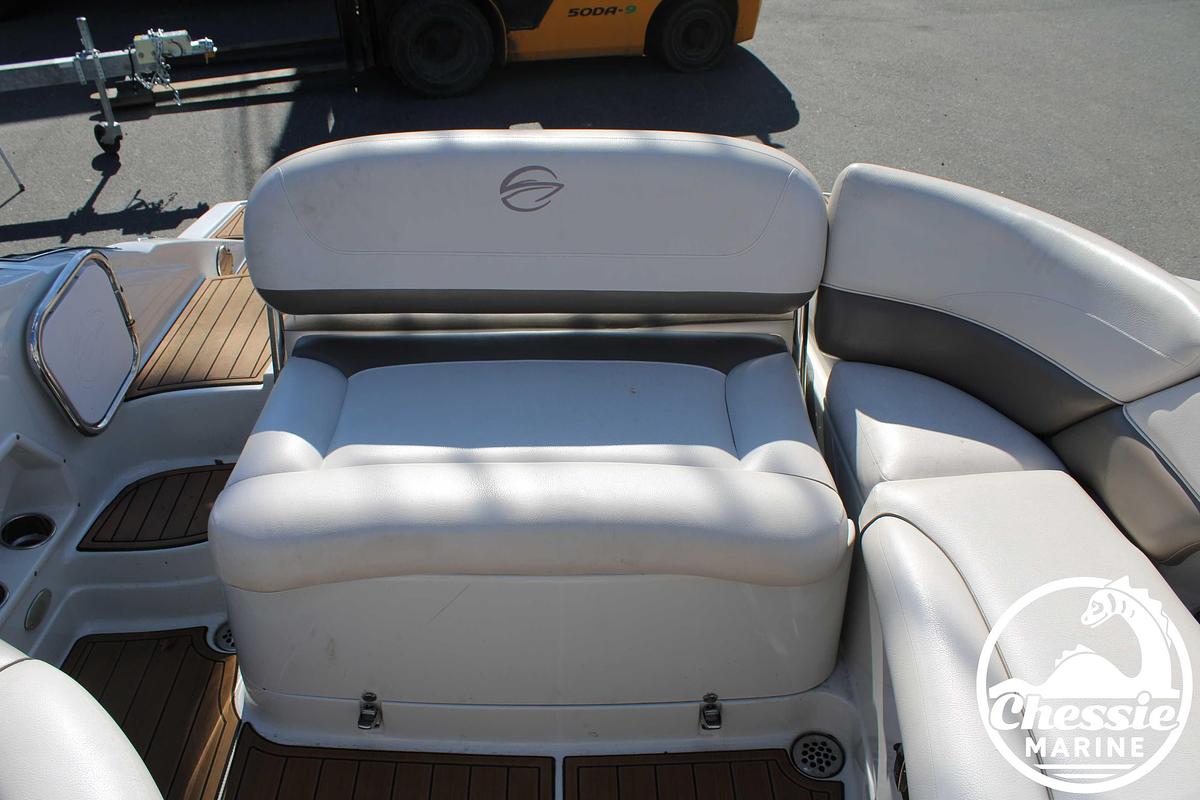 Used 2012 Crownline E4