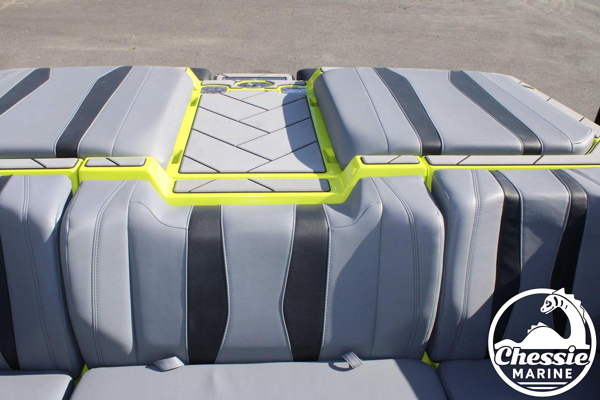 Used 2023 Malibu Wakesetter 22 LSV