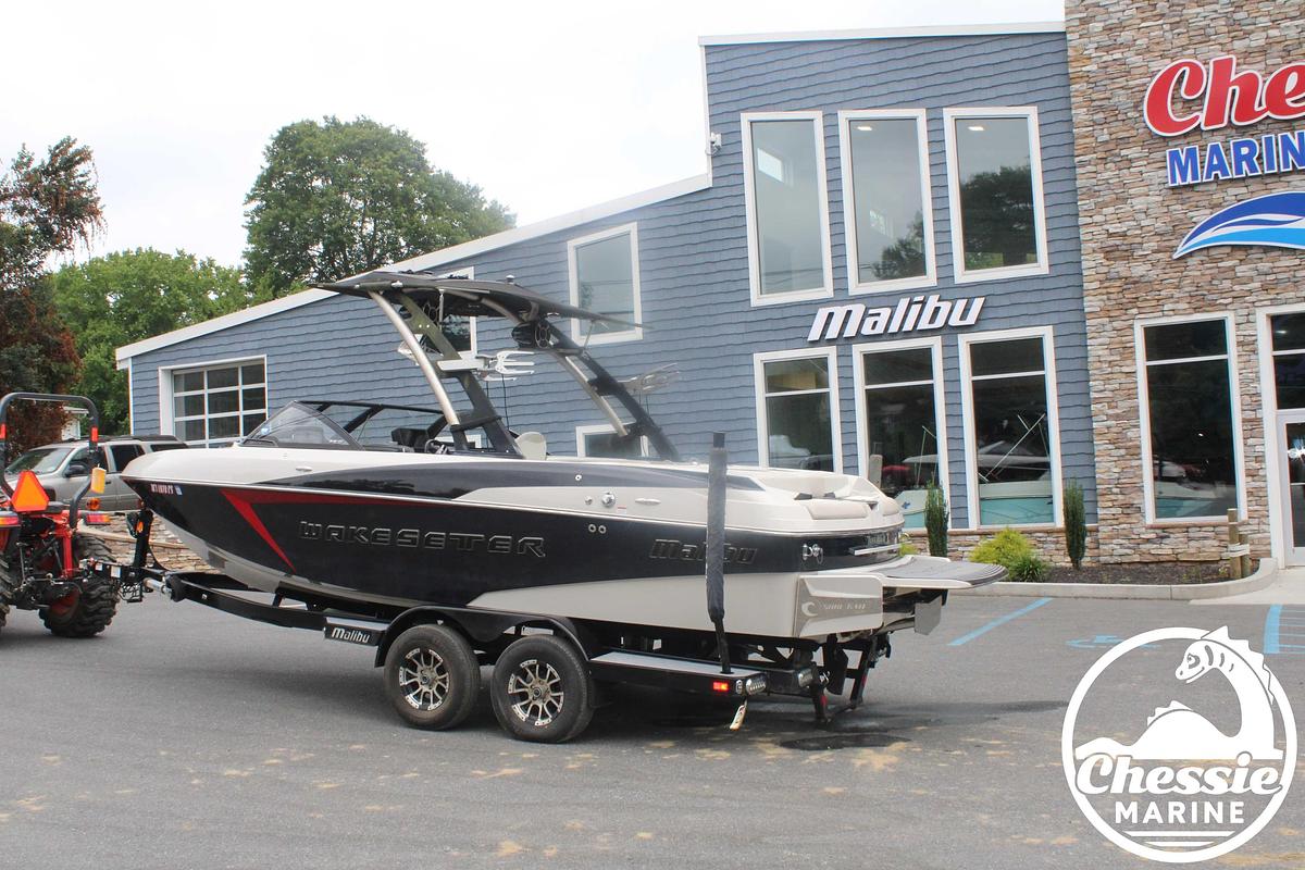 Used 2016 Malibu Wakesetter 22 VLX