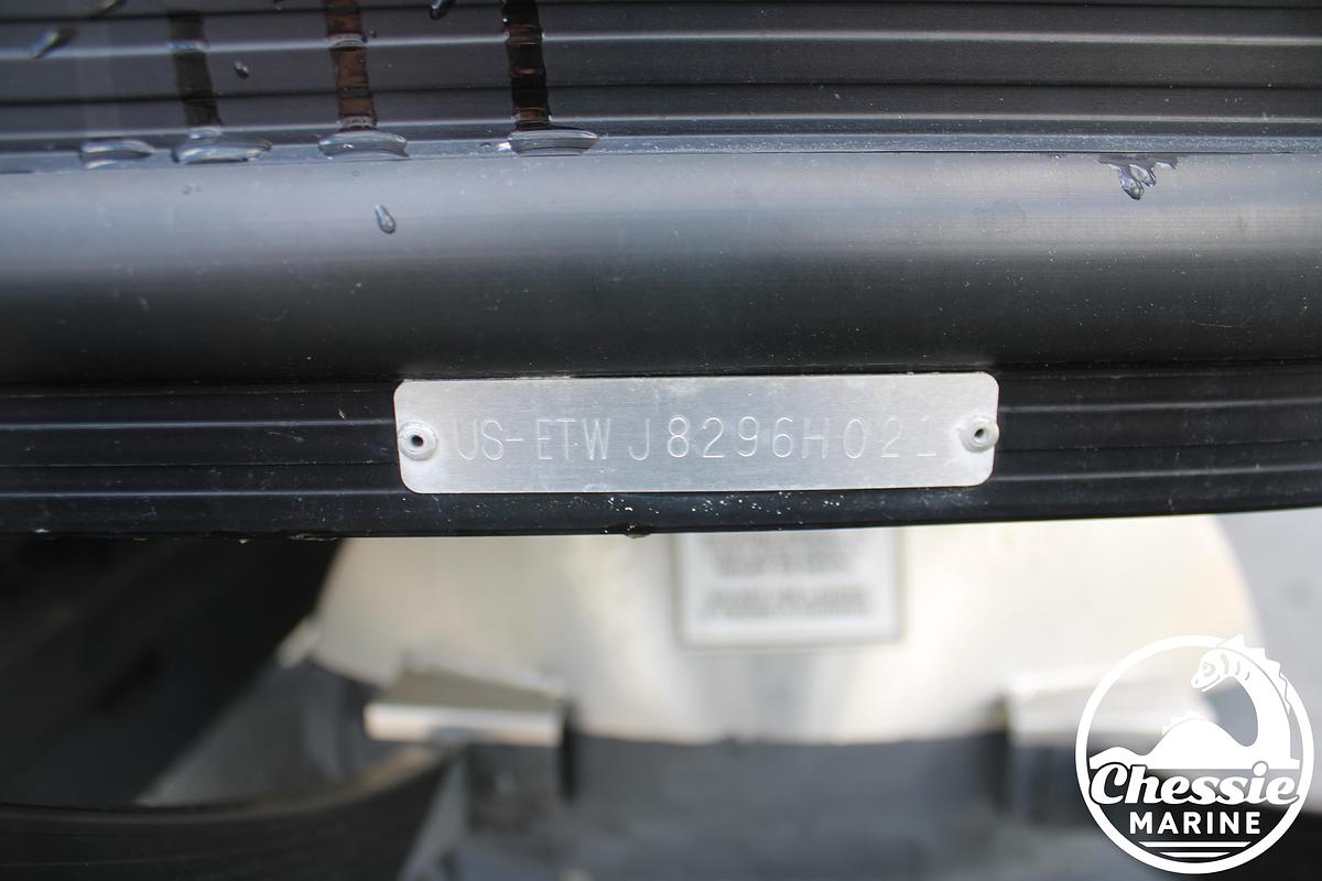 Used 2021 Bennington LX 24