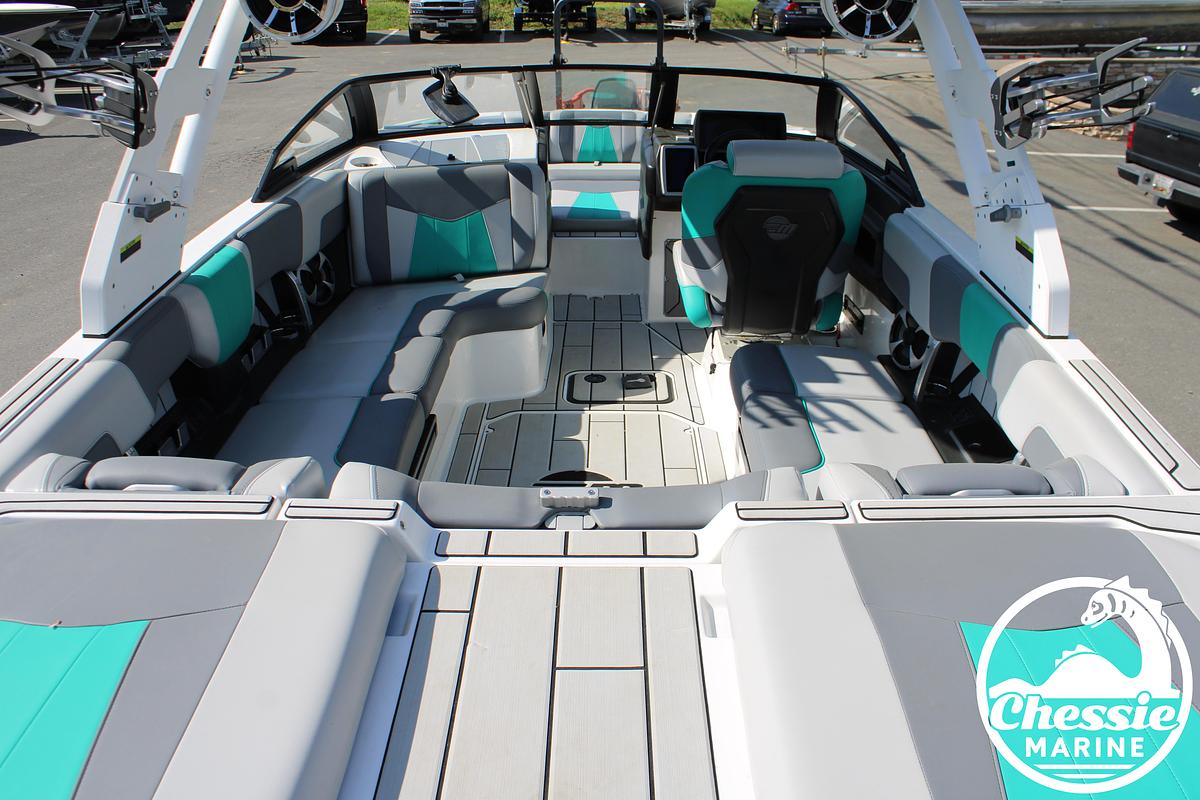 Used 2020 Malibu 23 MXZ