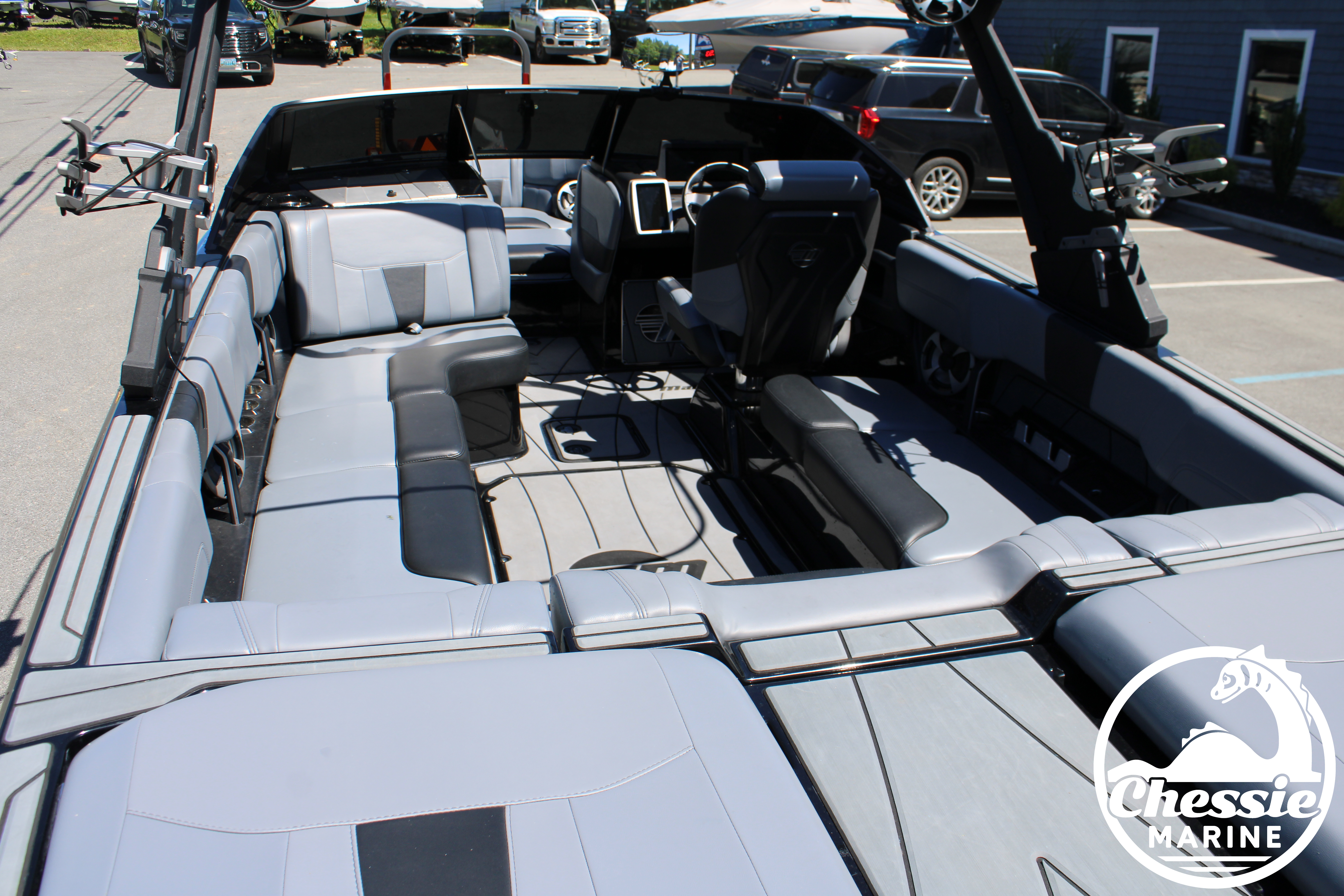 Used 2021 Malibu 23 LSV