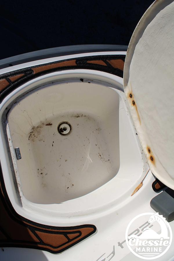 Used 2013 Monterey 224 FSX