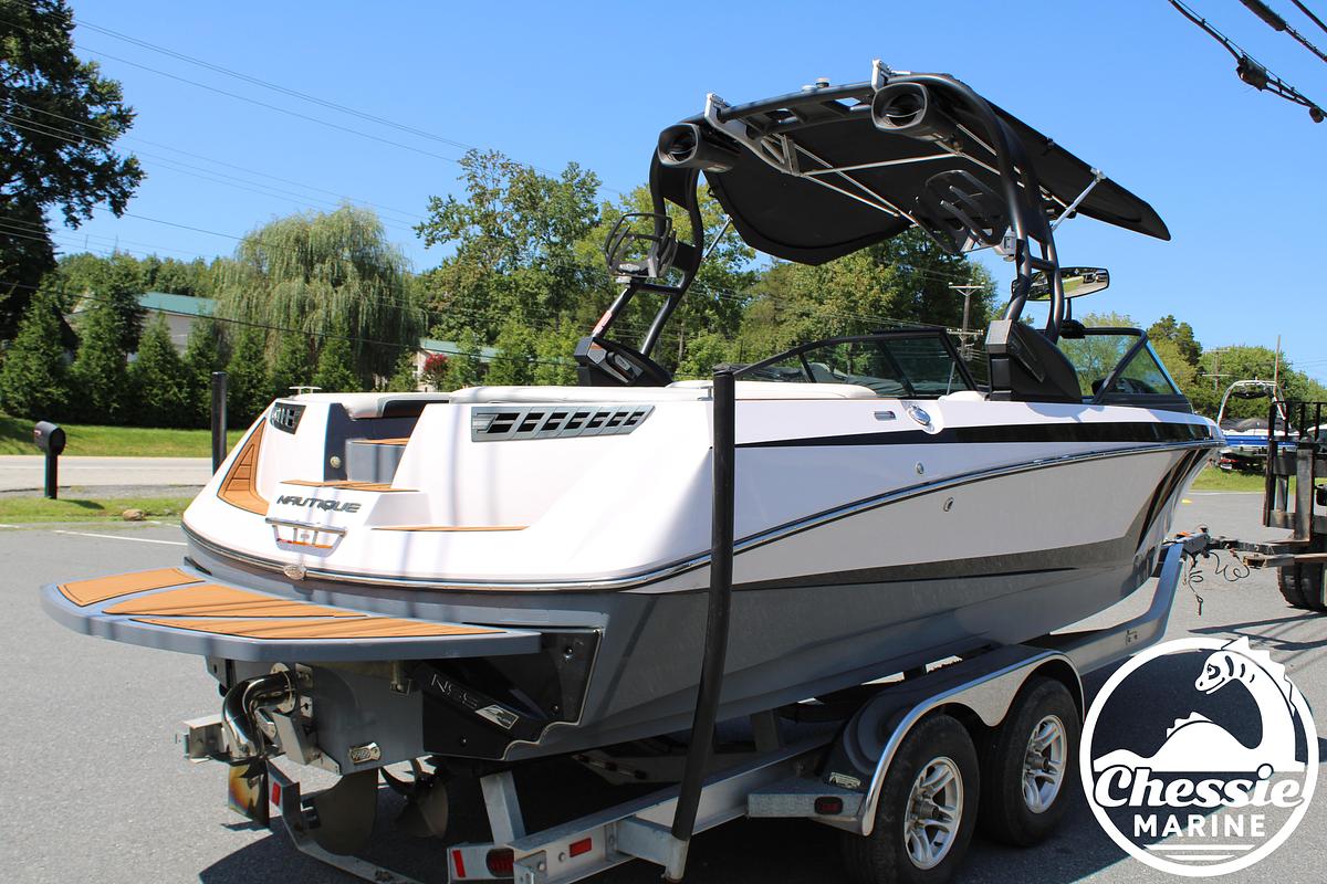 Used 2015 Nautique Super Air 230