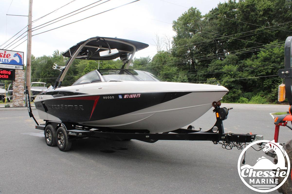 Used 2016 Malibu Wakesetter 22 VLX