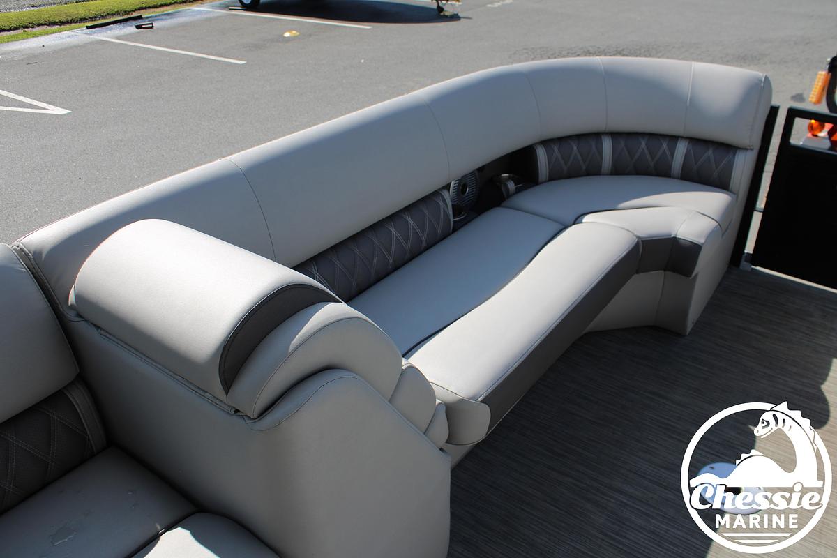 Used 2021 Bennington LX 24