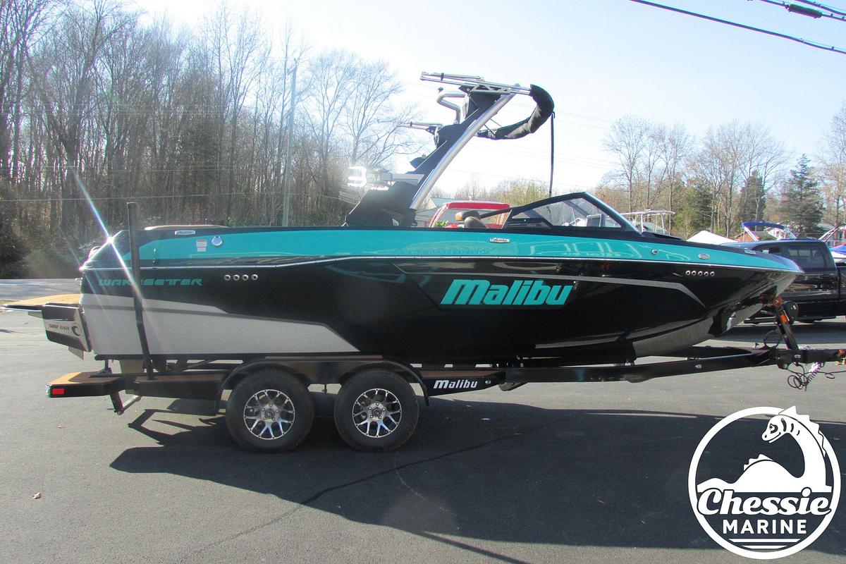 Used 2022 Malibu Wakesetter 23 LSV