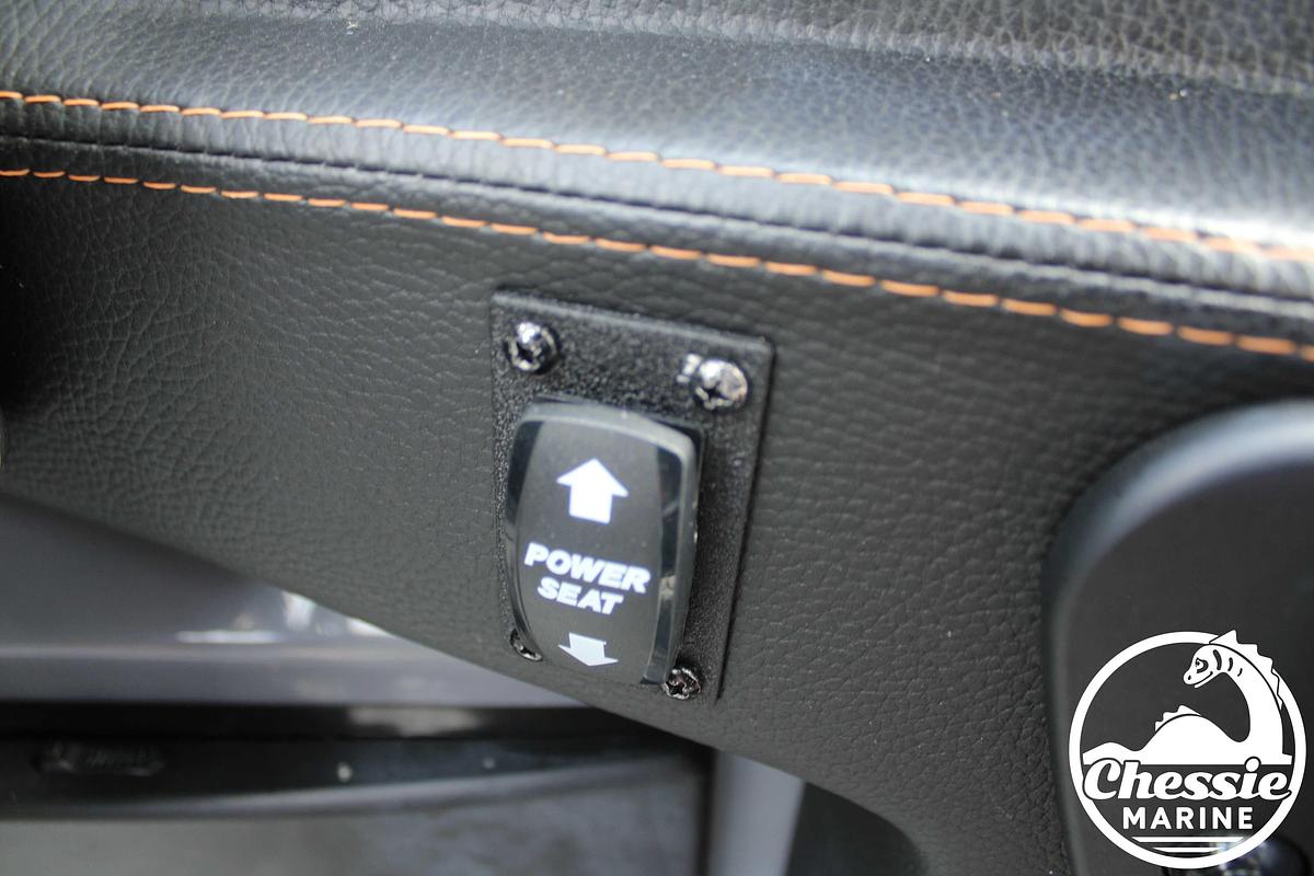 Used 2022 Malibu Wakesetter 25 LSV