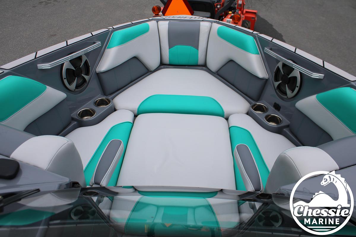 Used 2020 Malibu Wakesetter 25 LSV