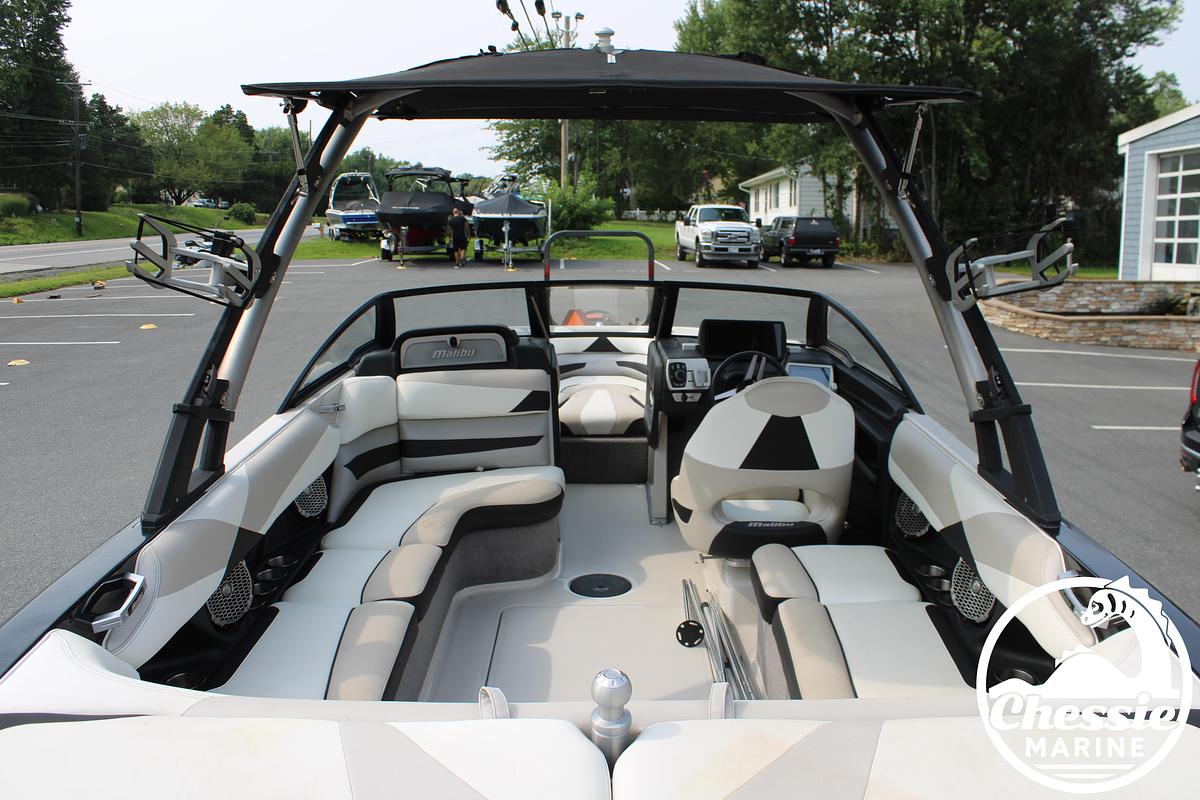 Used 2016 Malibu 23 LSV