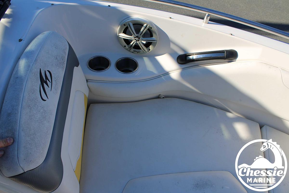 Used 2013 Monterey 224 FSX