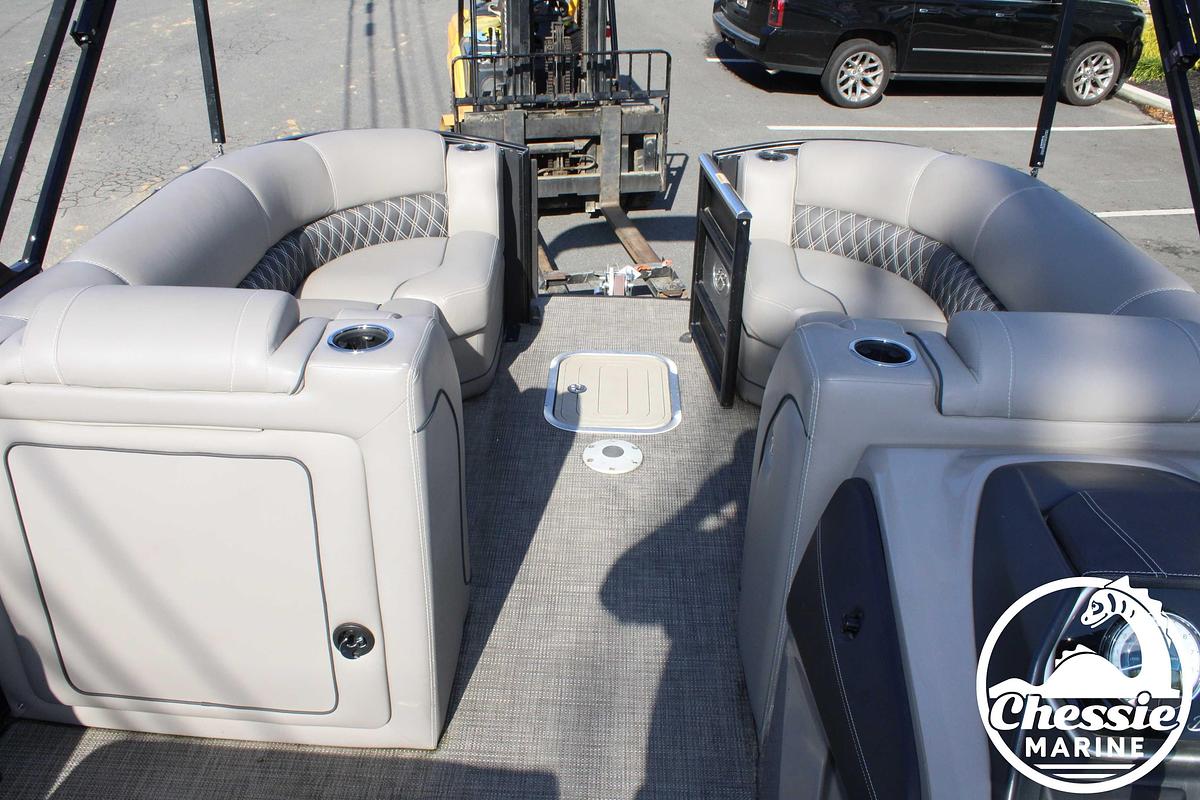 Used 2021 Barletta 25 UE