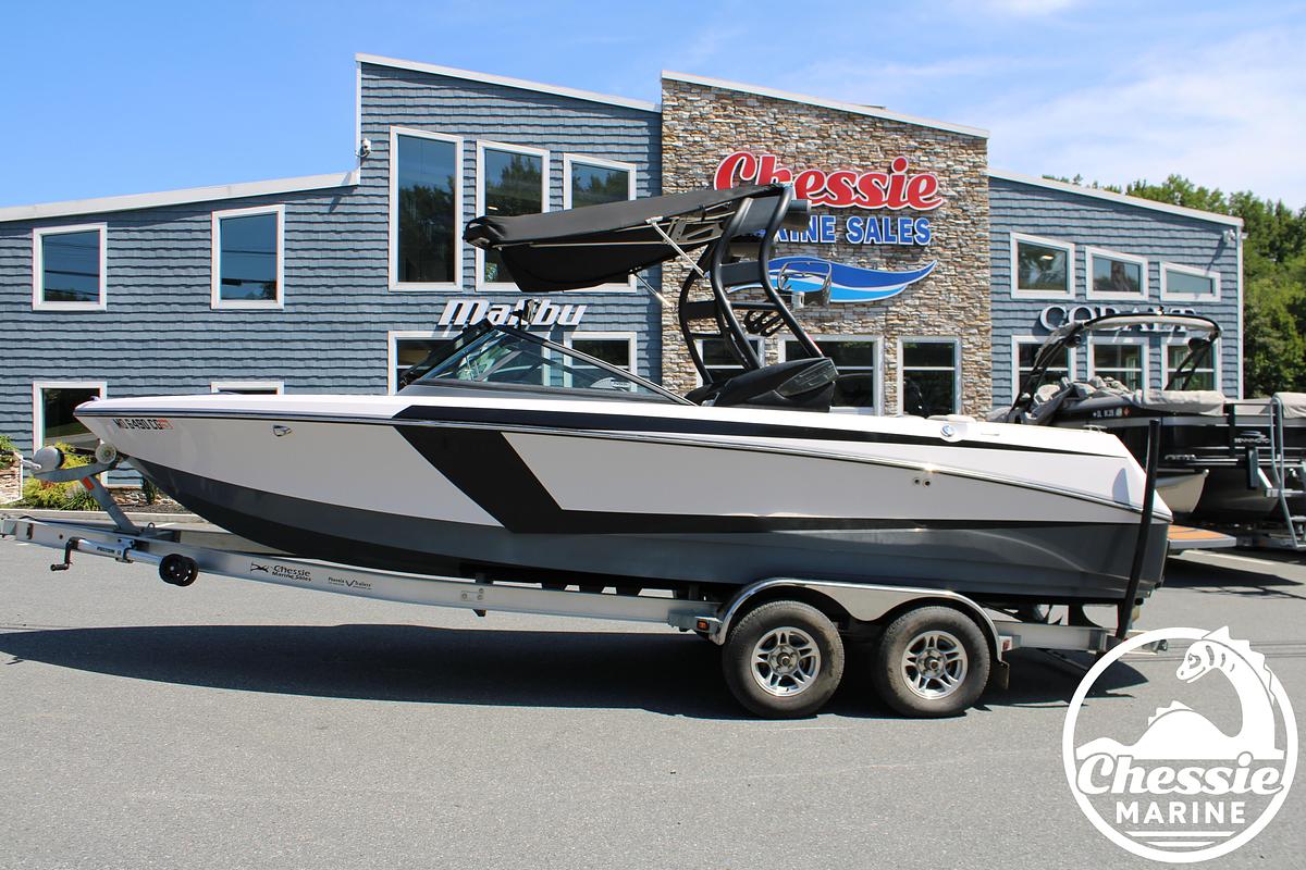 Used 2015 Nautique Super Air 230