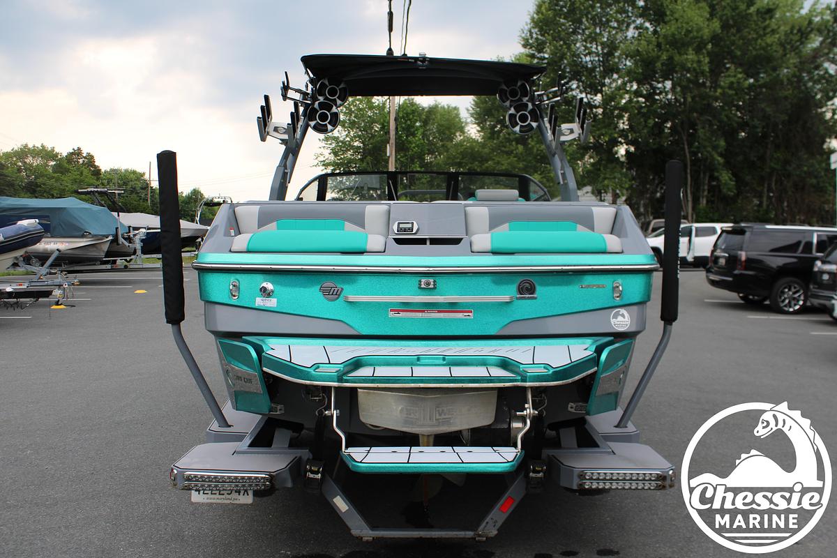 Used 2020 Malibu Wakesetter 25 LSV
