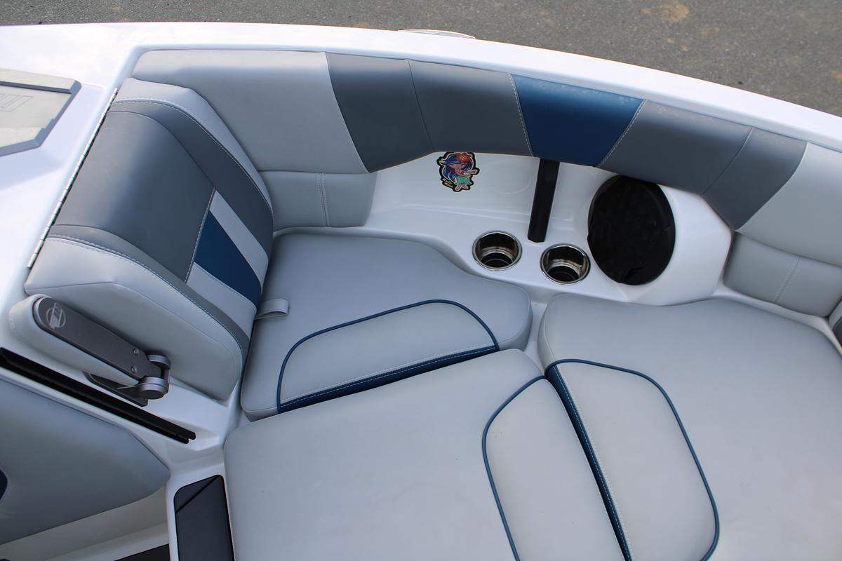 Used 2023 Malibu 23 LSV
