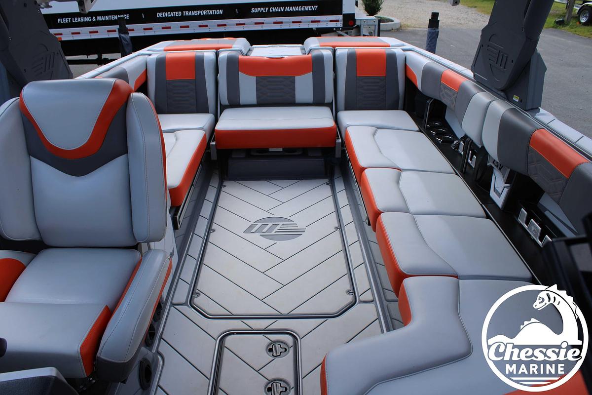 Used 2022 Malibu Wakesetter 25 LSV