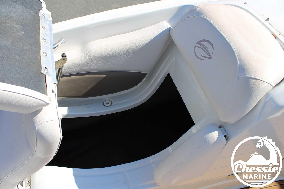 Used 2012 Crownline E4