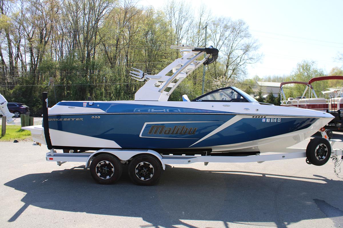 Used 2018 Malibu 23 LSV