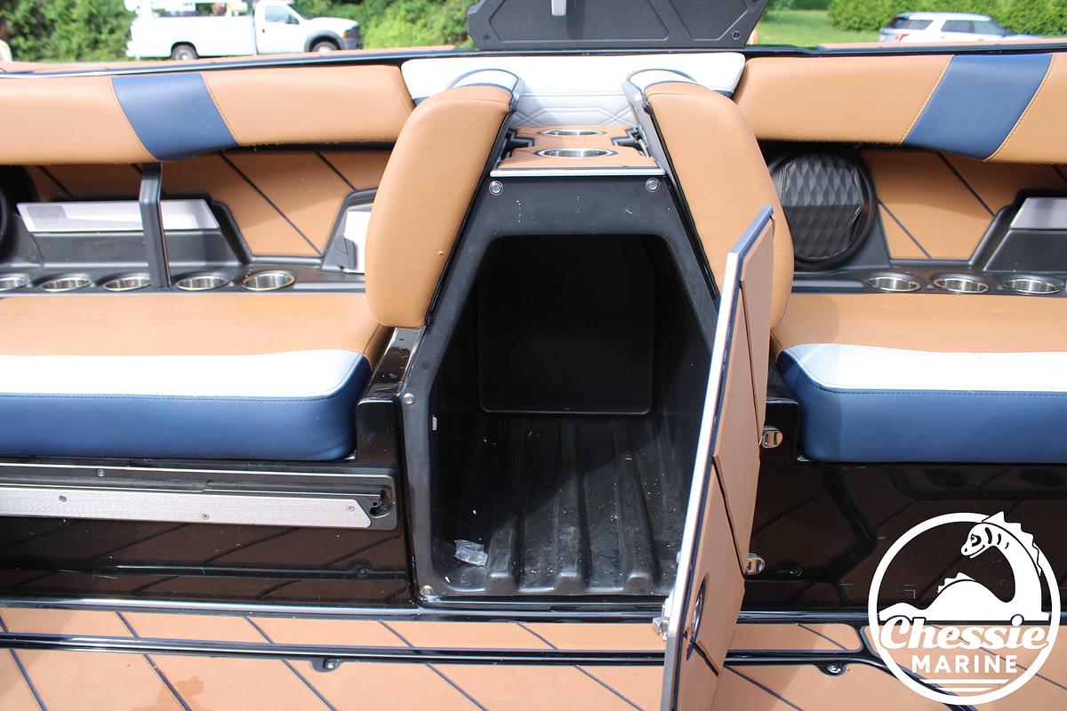 Used 2023 Malibu Wakesetter 26 LSV