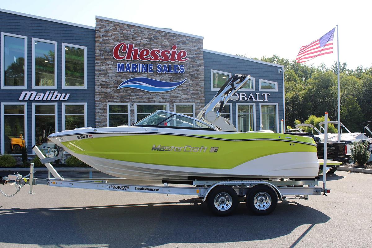 Used 2017 MasterCraft XT 21