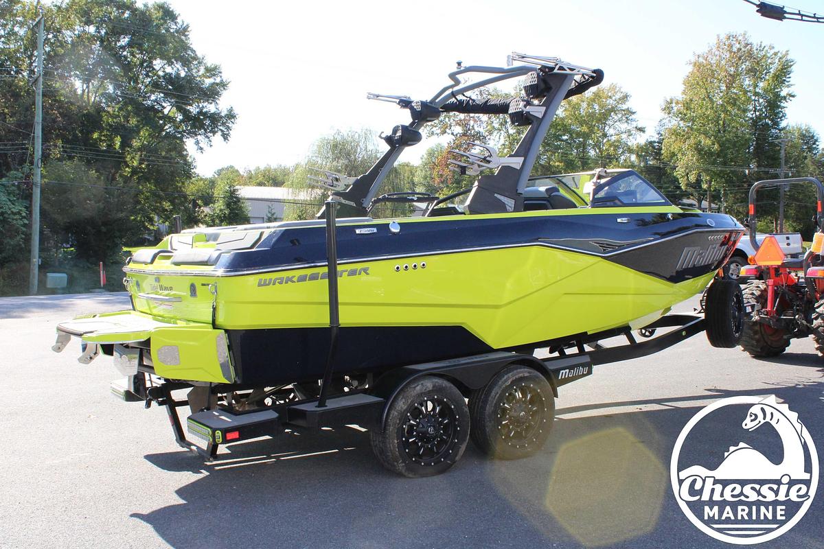 Used 2023 Malibu Wakesetter 22 LSV