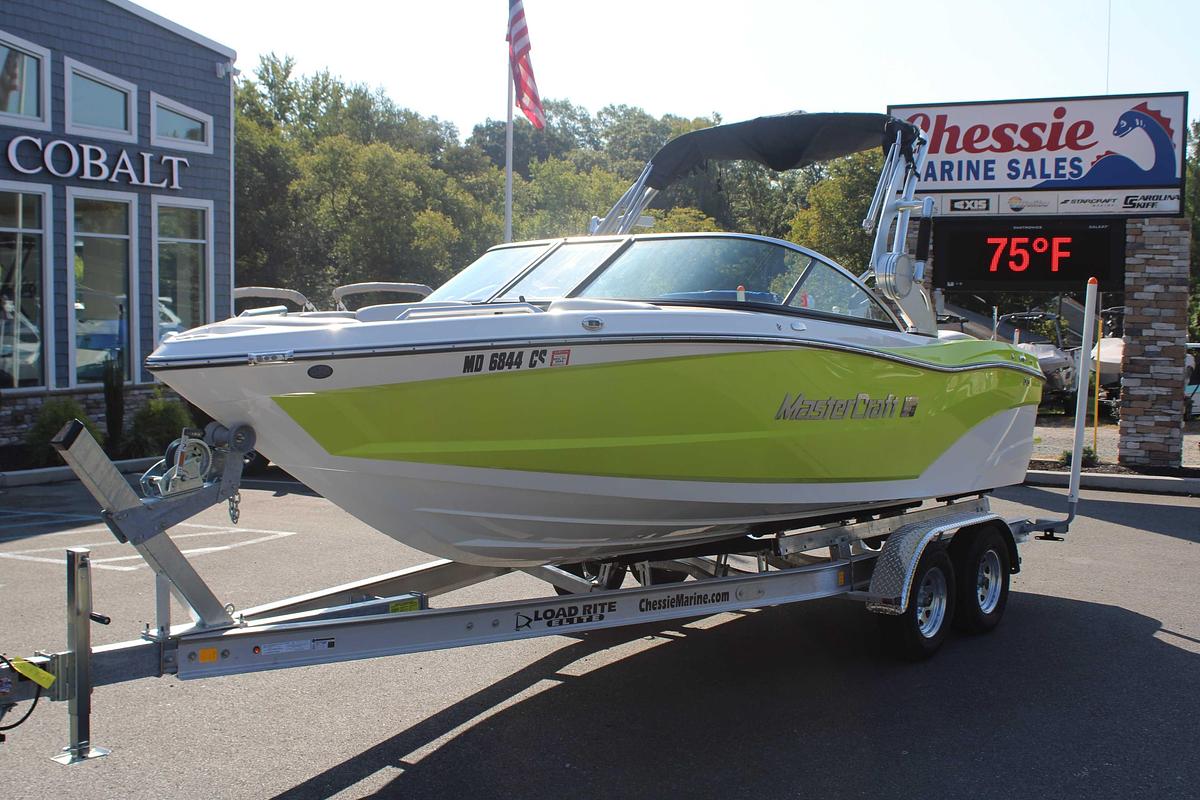 Used 2017 MasterCraft XT 21
