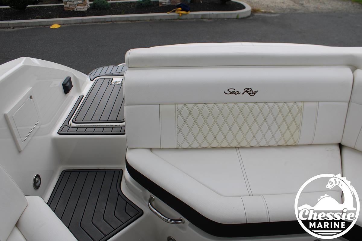 Used 2019 Sea Ray SLX 250