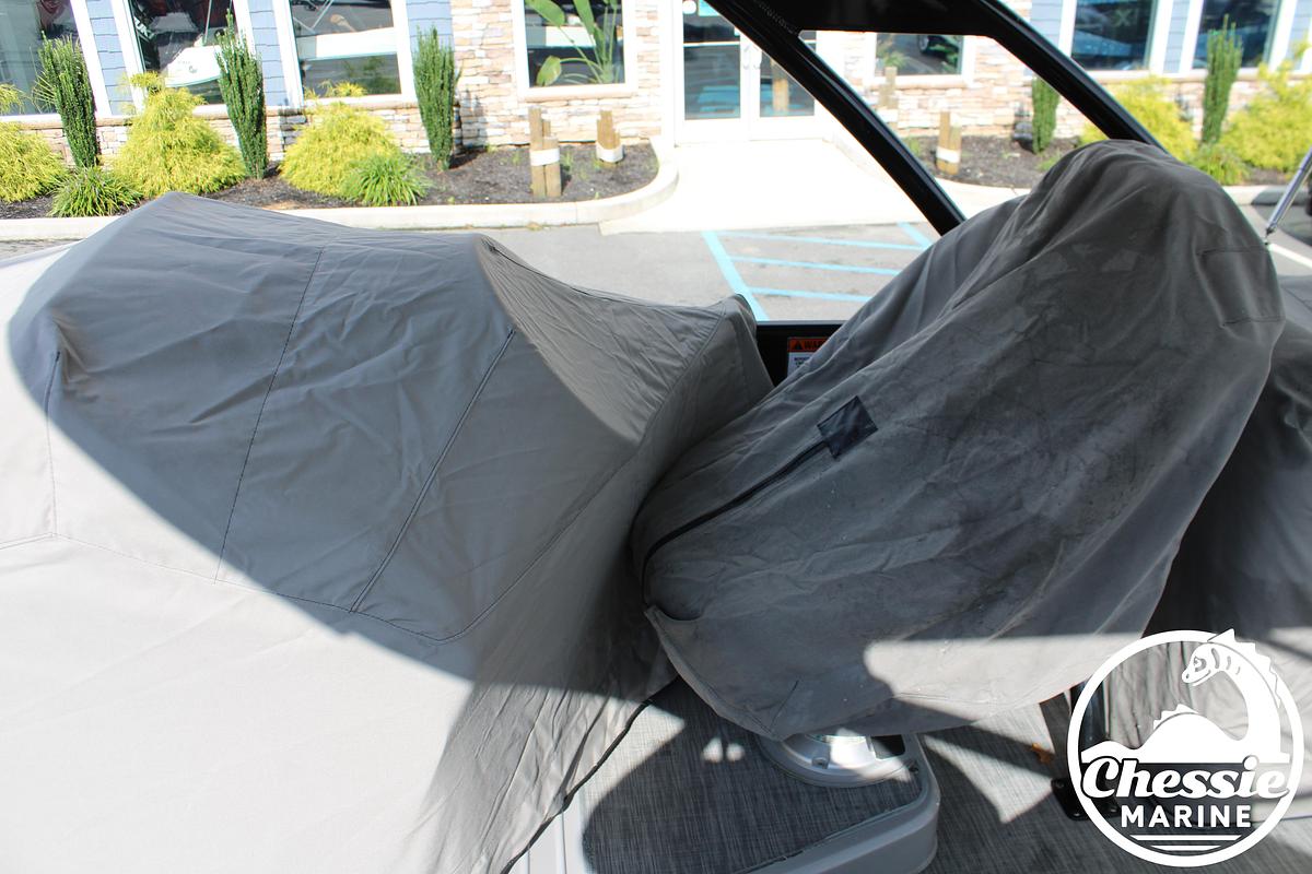 Used 2021 Bennington LX 24